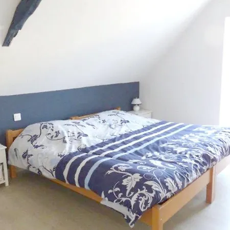 Maison De 4 Chambres Avec Piscine Privee Jardin Clos Et Wifi A Sozy Сasa de vacaciones *