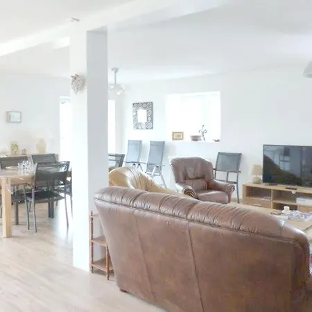 Maison De 4 Chambres Avec Piscine Privee Jardin Clos Et Wifi A Sozy