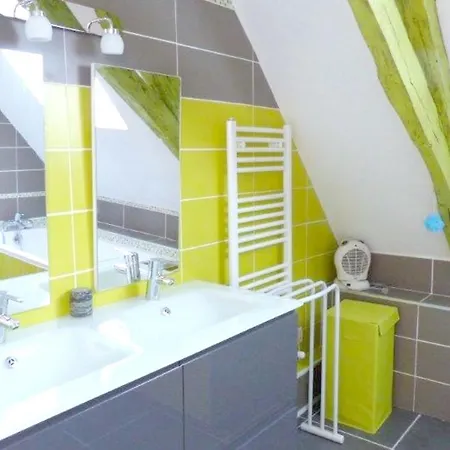 Сasa de vacaciones Maison De 4 Chambres Avec Piscine Privee Jardin Clos Et Wifi A Sozy Saint-Sozy